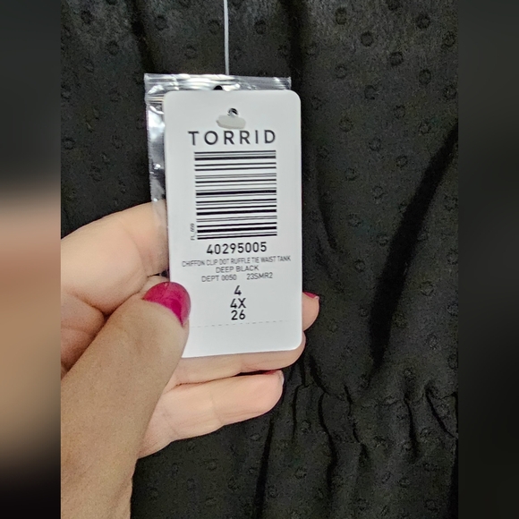 Torrid Black chiffon ruffle dot top 4x - Picture 6 of 8